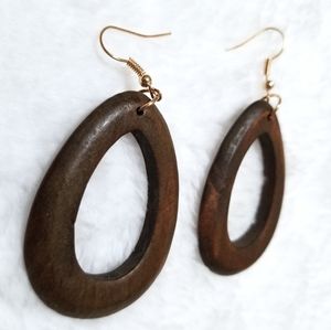 Wooden dangle earrings
